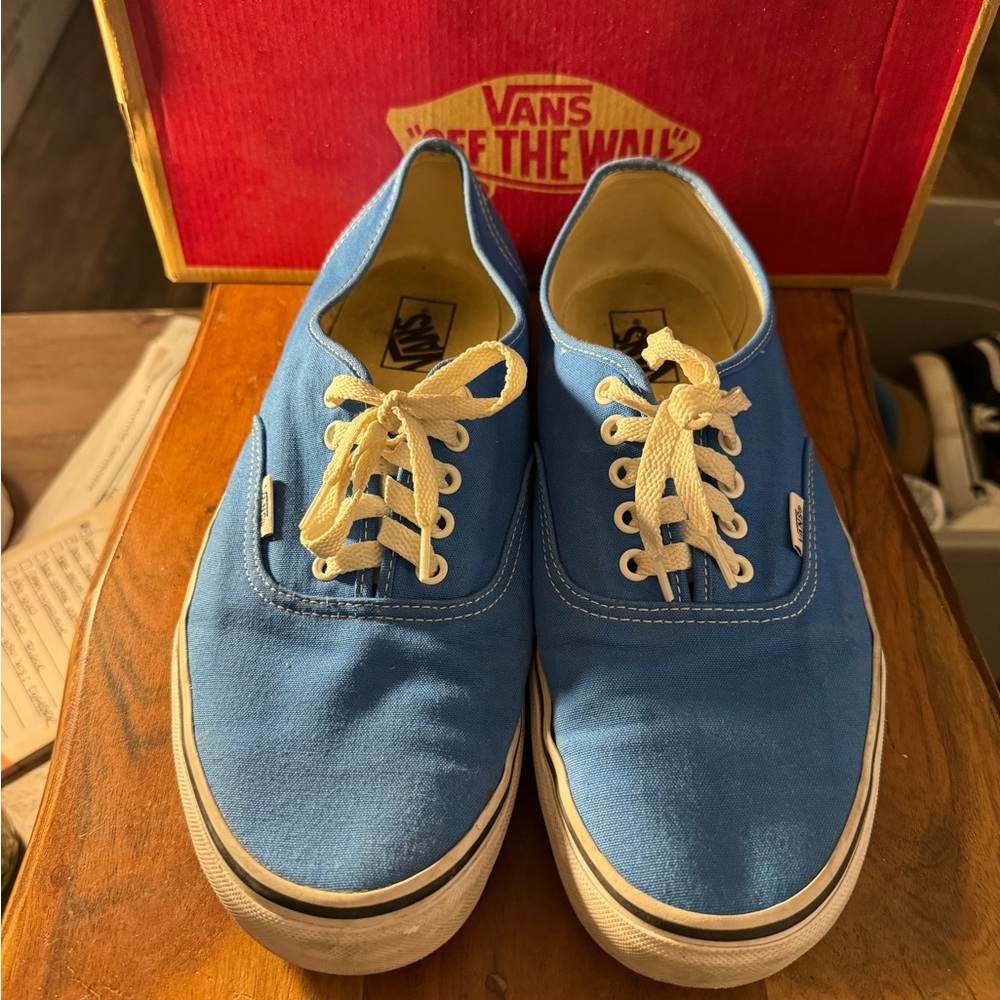 Size 13 Vans era light blue good condition